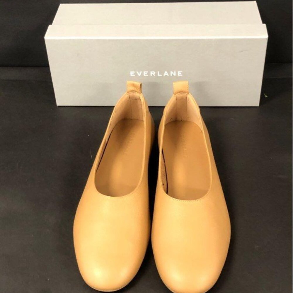 NIB Everlane DAY GLOVE Caramel Leather Flat Shoes - 10.5 - Picture 2 of 7